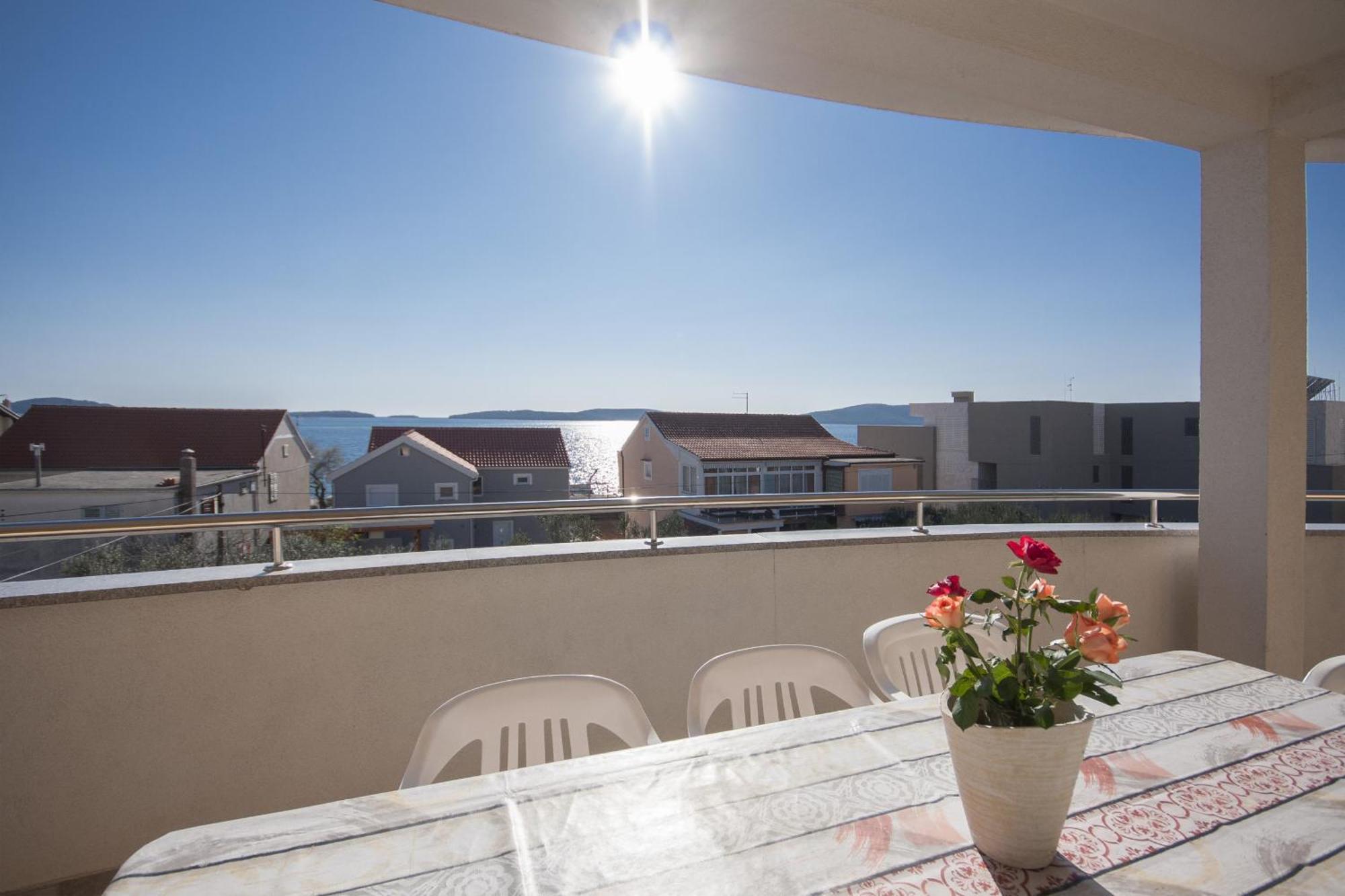 Apartments Vukicevic Brodarica Шибеник Экстерьер фото