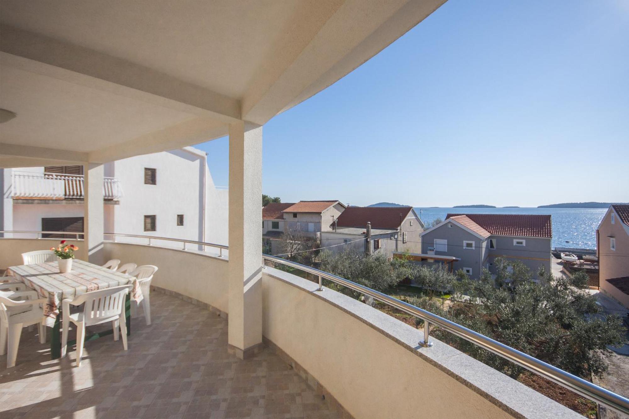 Apartments Vukicevic Brodarica Шибеник Экстерьер фото